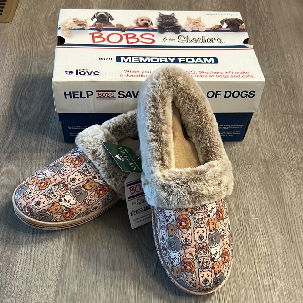NEW! Skechers Bobs Dog Pattern Slippers with Faux Fur